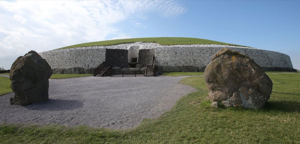Newgrange, el monumento megalítico más antiguo que las pirámides de Egipto